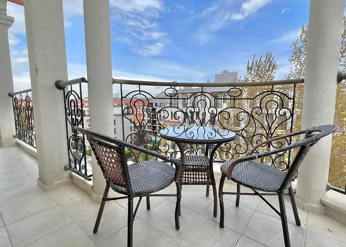 Διαμέρισμα Bratanov Harmony Monte Carlo *