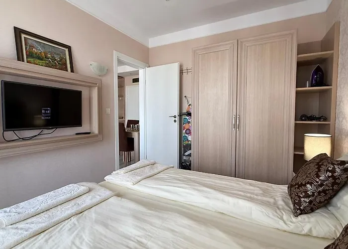 Bratanov Harmony Monte Carlo * Σάνι Μπιτς