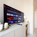 Bratanov Harmony Monte Carlo Apartment *