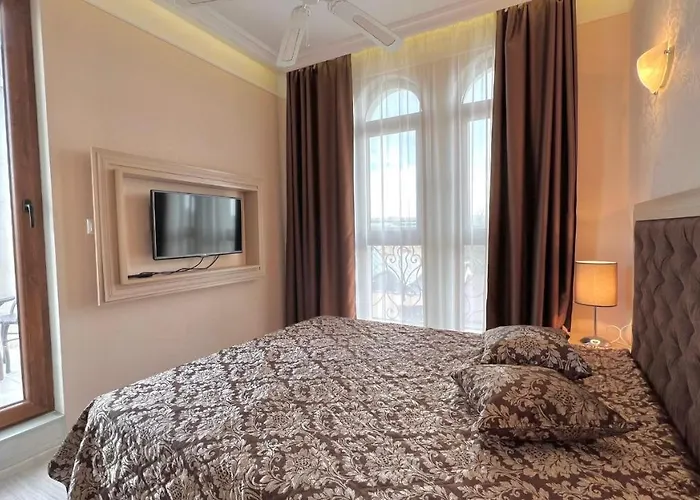 Bratanov Harmony Monte Carlo Napospart