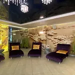 Bratanov Harmony Monte Carlo * サニービーチ