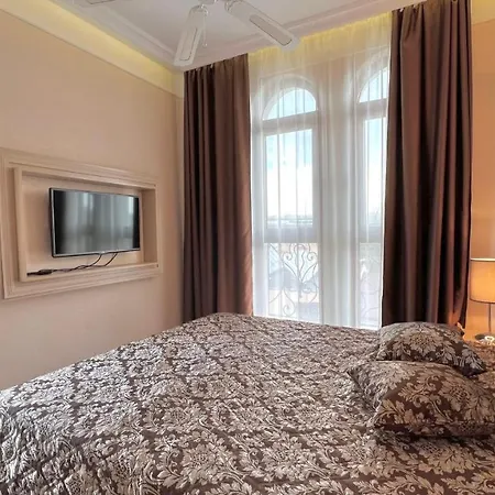 Bratanov Harmony Monte Carlo ساني بيتش