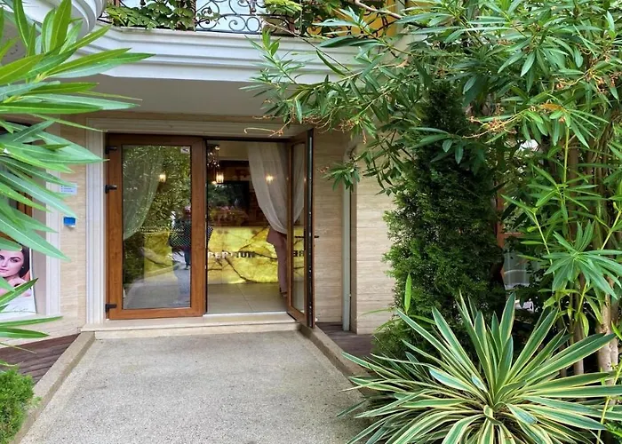 Bratanov Harmony Monte Carlo סאני ביץ'