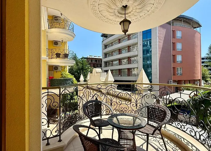 Bratanov Harmony Monte Carlo דירה *