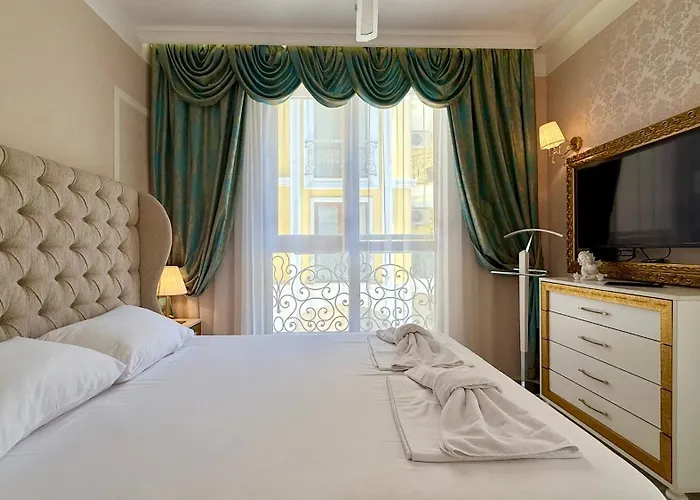 Bratanov Harmony Monte Carlo דירה