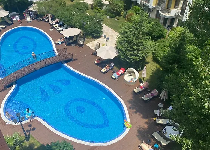 Bratanov Harmony Monte Carlo דירה